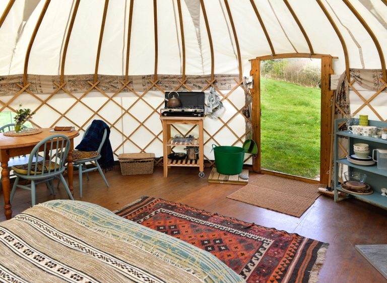 glamping-cotna-eco-yurt-cornwall.jpg-