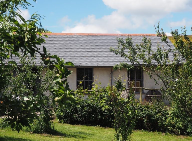 self-catering-strawbale-barn